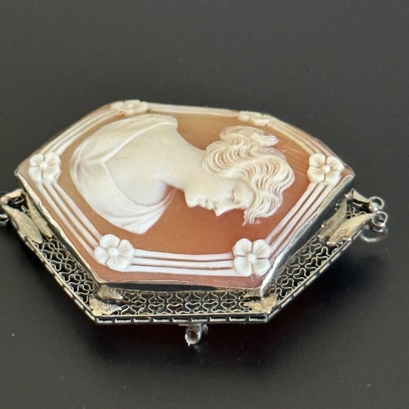 Vintage 14K Solid White Gold Carved Cameo Shell Woman & Flowers Large Brooch Pin - Picture 12 of 16